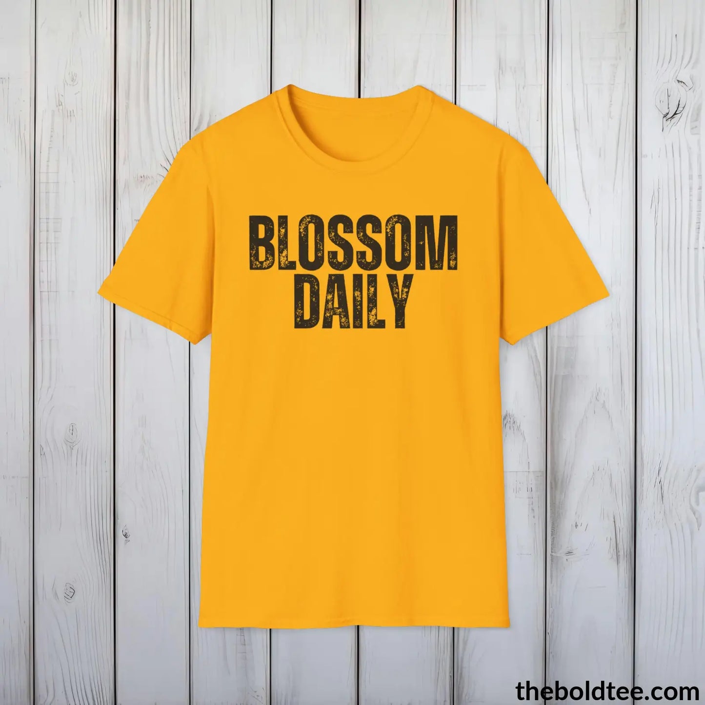 BLOSSOM DAILY Gardening Tee - Soft & Strong Cotton Crewneck Unisex T-Shirt - 8 Trendy Colors