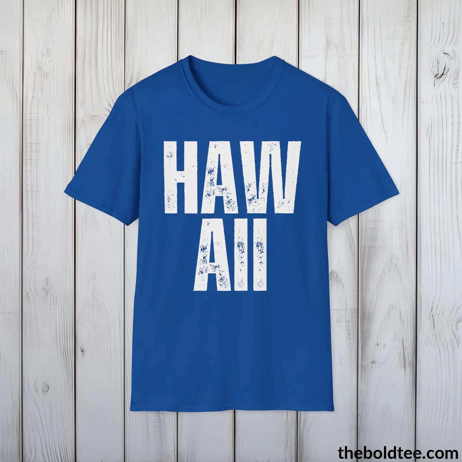 T-Shirt HAWAII Tee - Casual, Sustainable & Soft Cotton Crewneck Unisex T-Shirt - 9 Bold Colors